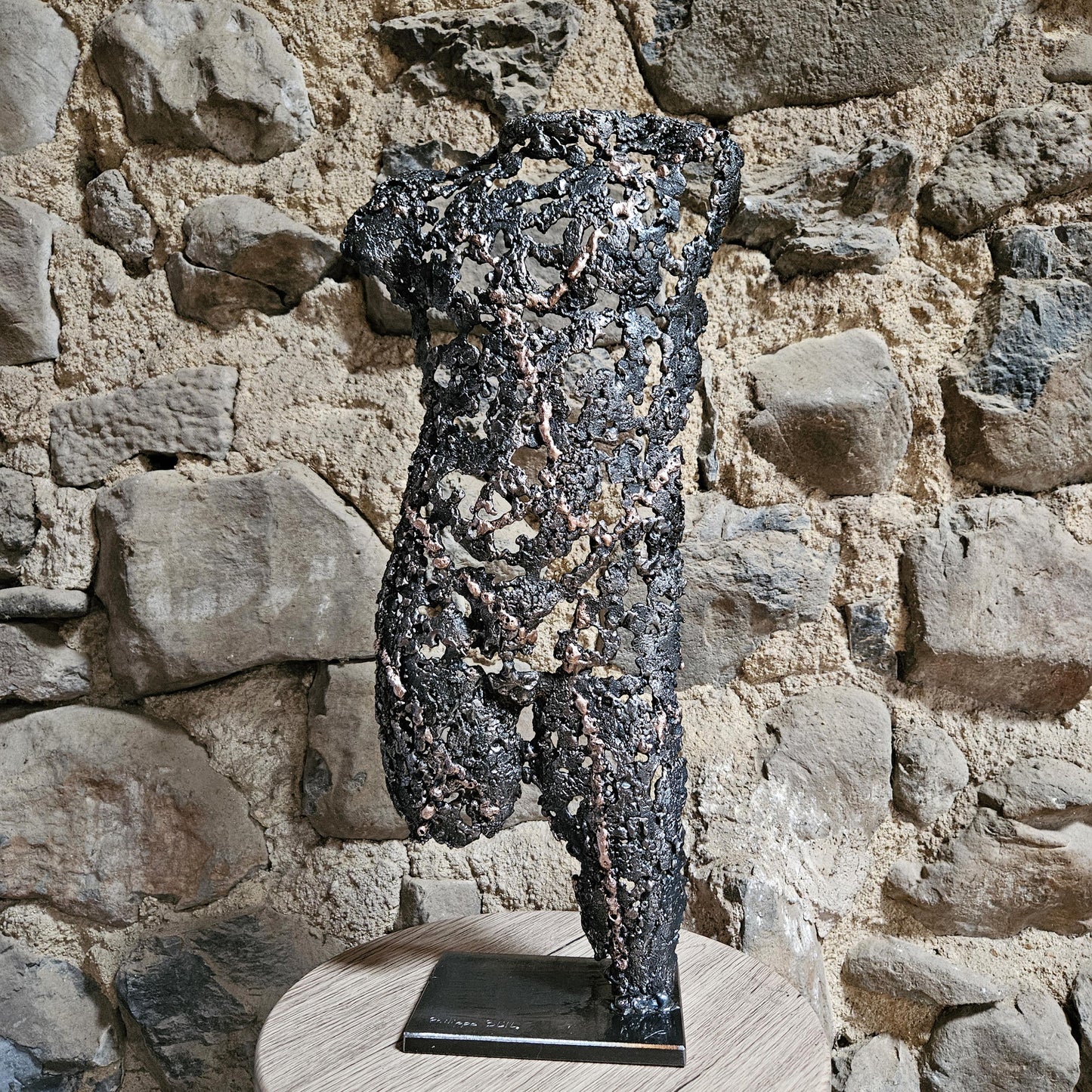 Sculpture artistique corps humain masculin ajouré métal