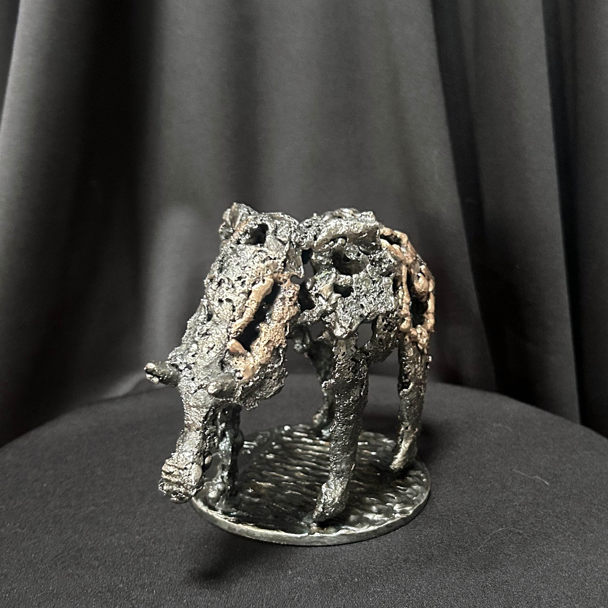 Éléphant des songes – sculpture contemporaine ajourée en métal