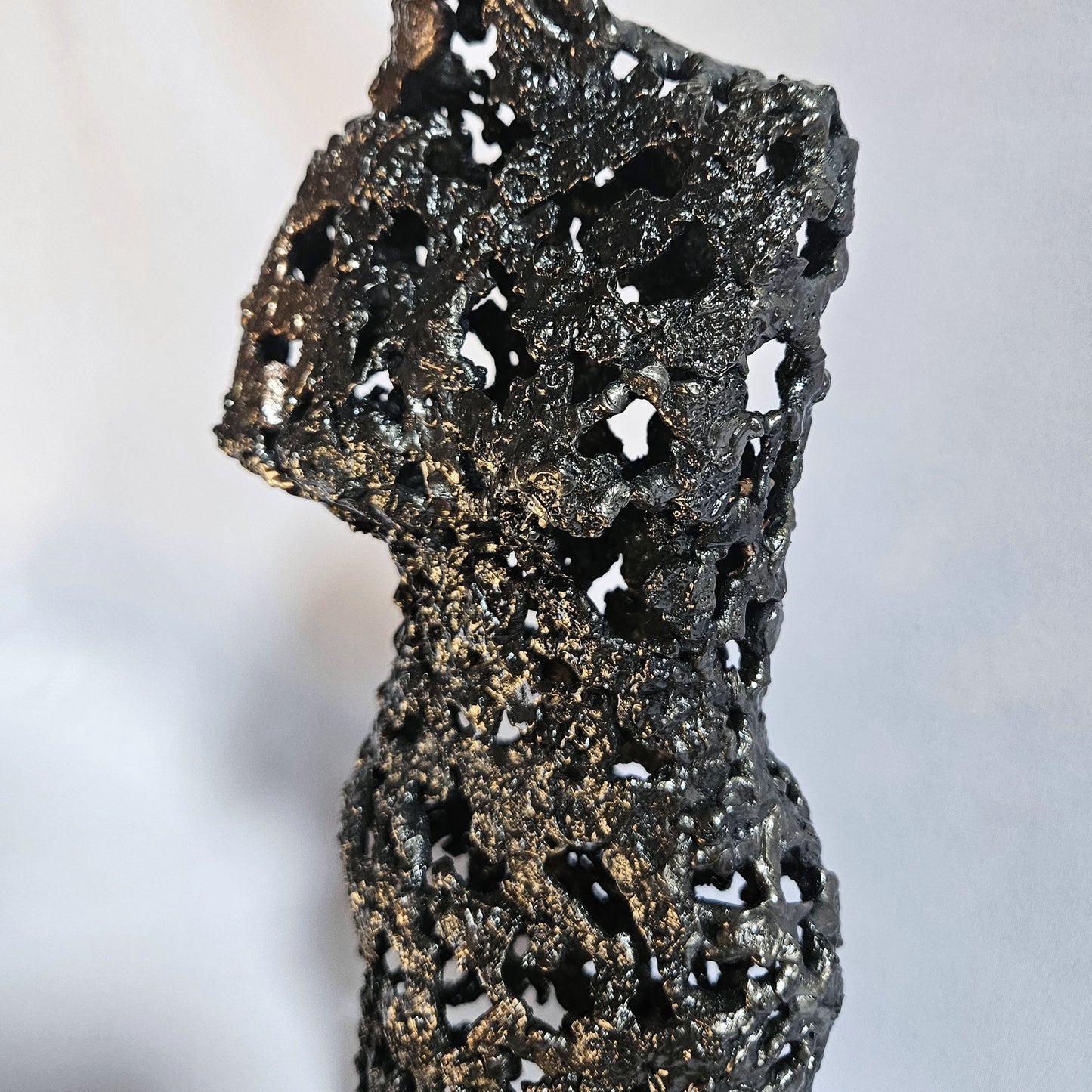 Pavarti Cantatrice - Sculpture corps femme dentelle metal acier bronze