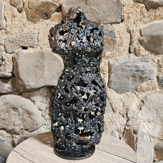 Pavarti Cantatrice - Sculpture corps femme dentelle metal acier bronze