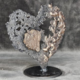 Cœur sur cœur 16-21 - Sculpture cœur bronze sur cœur dentelle métal acier et bronze