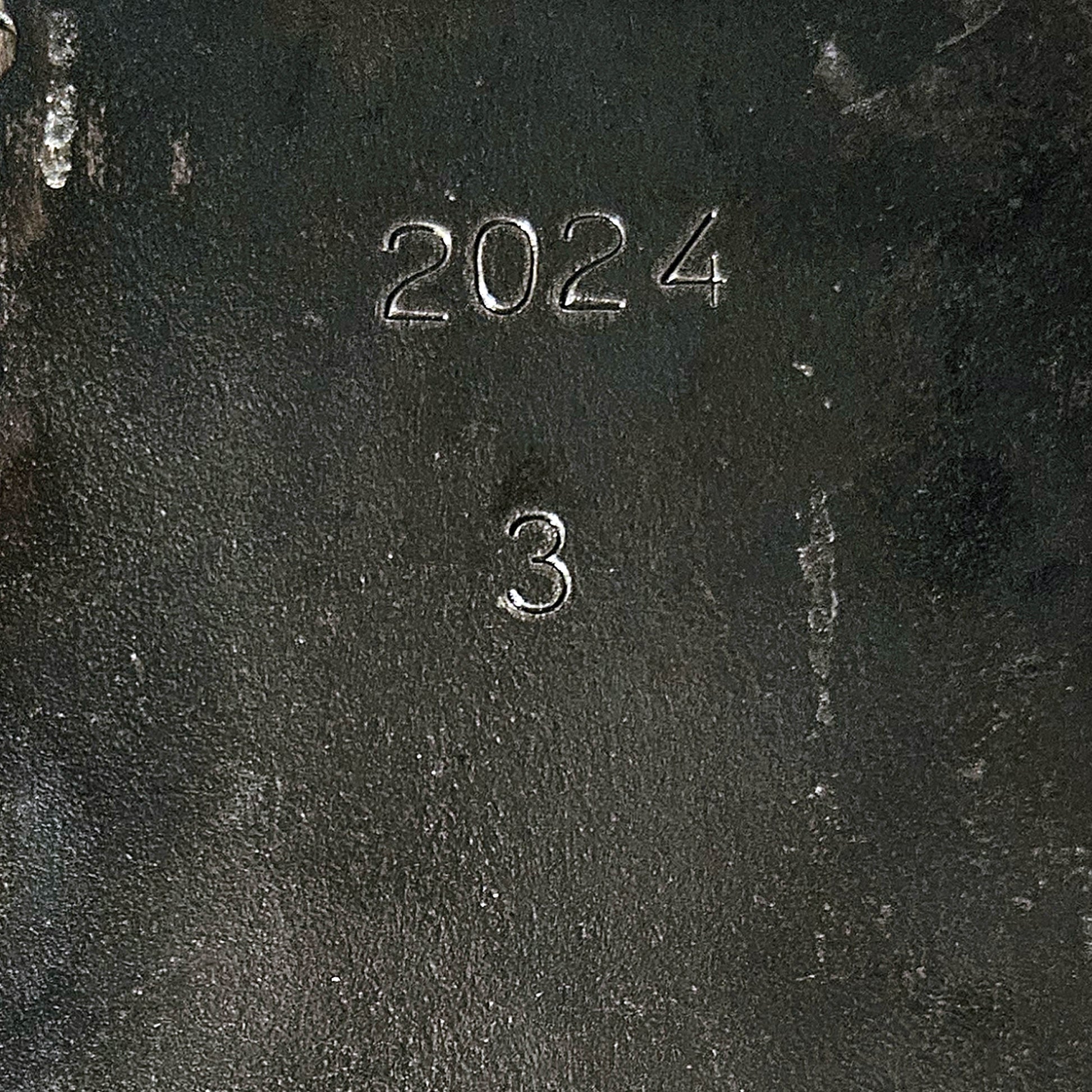 Vanité 3-24 - Sculpture crane metal dentelle acier et bronze