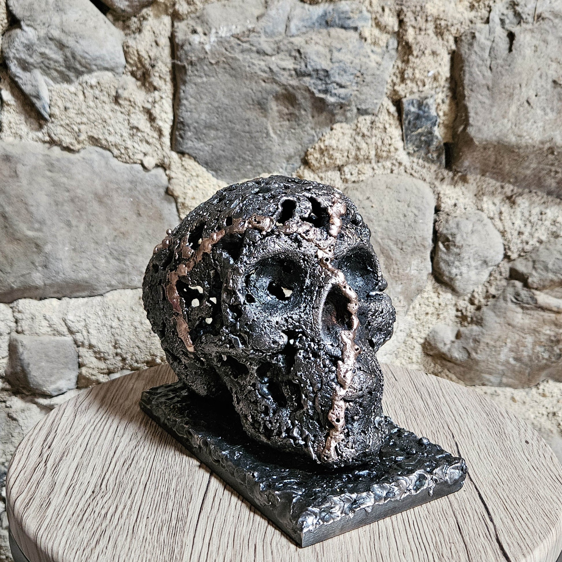 Vanité 3-24 - Sculpture crane metal dentelle acier et bronze