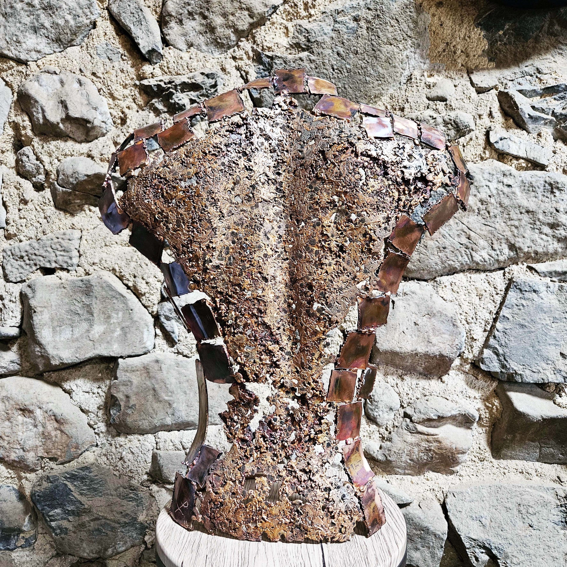 Kouros Action vérité - Sculpture Dos en dentelle de bronze