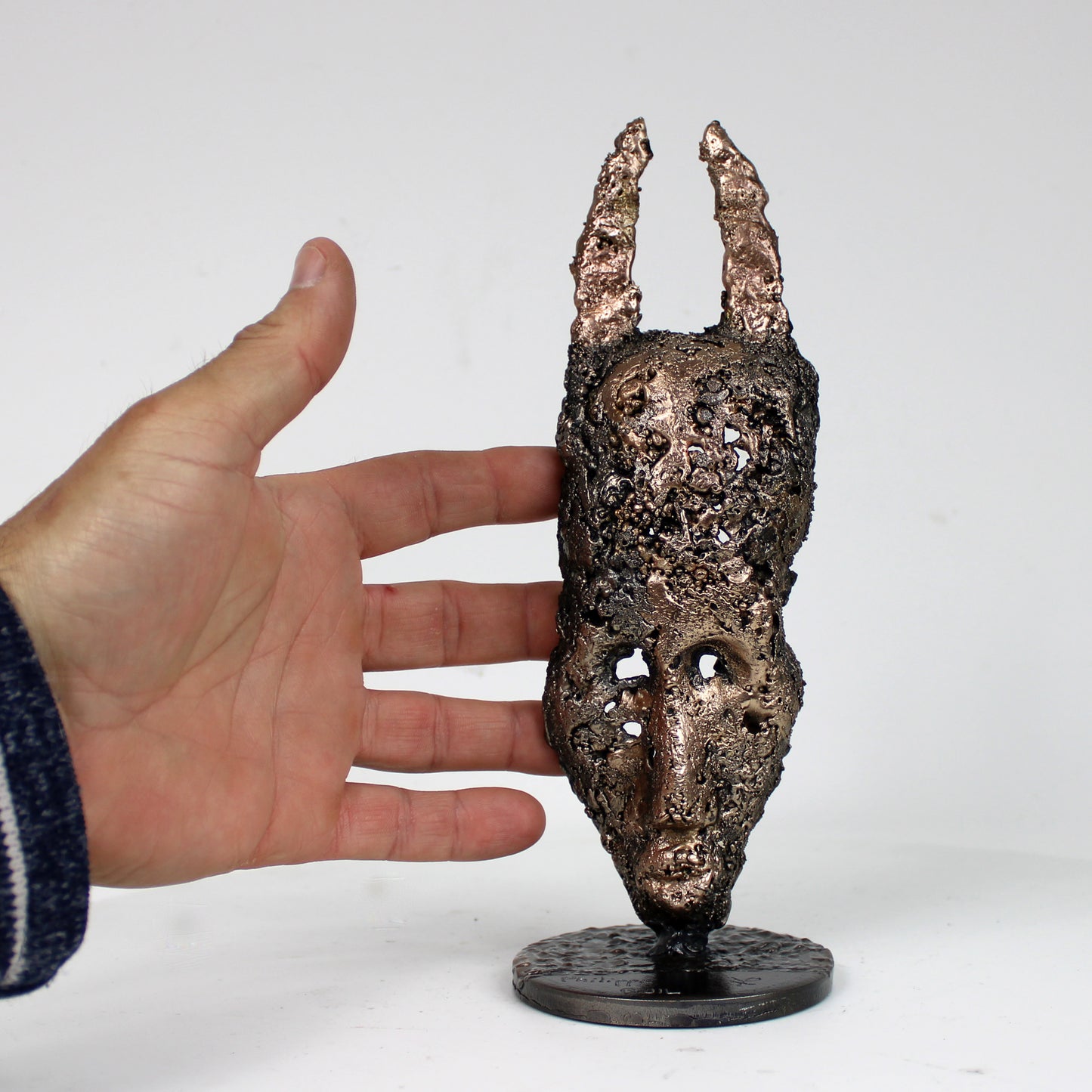 Masque Africain Mercredi 43-23- Sculpture metal série de 7 masques semainiers sénégal