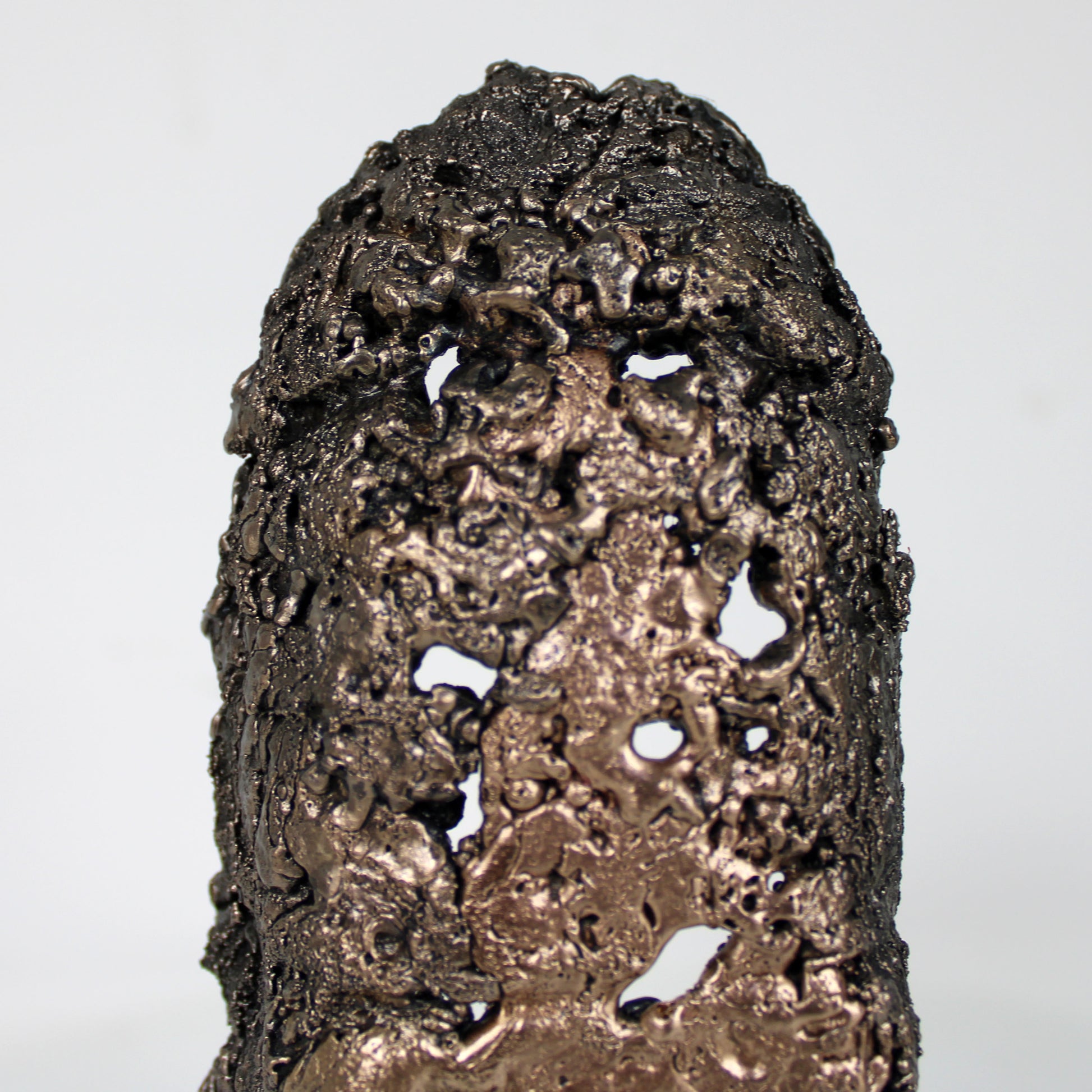 masque africain vendredi coiffe sculpture métal - matière