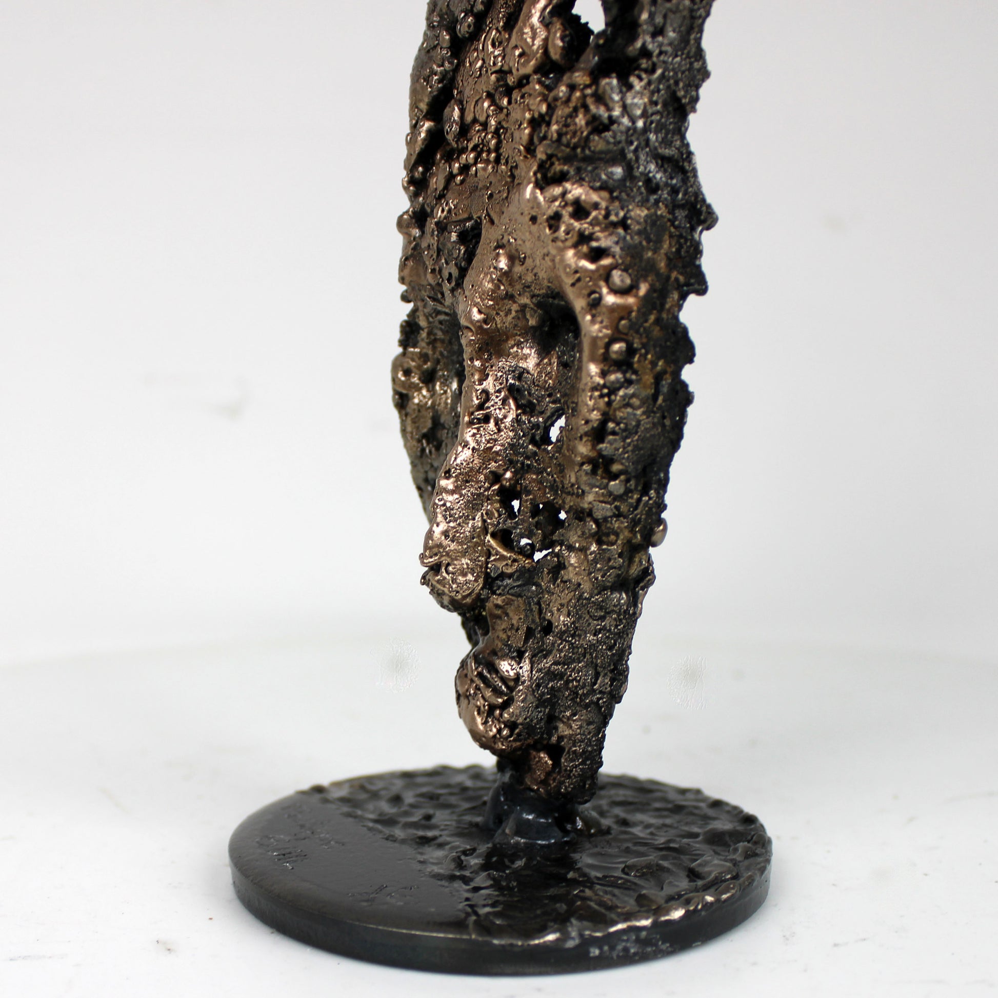 sculpture africaine diffusion lumière acier bronze - détail