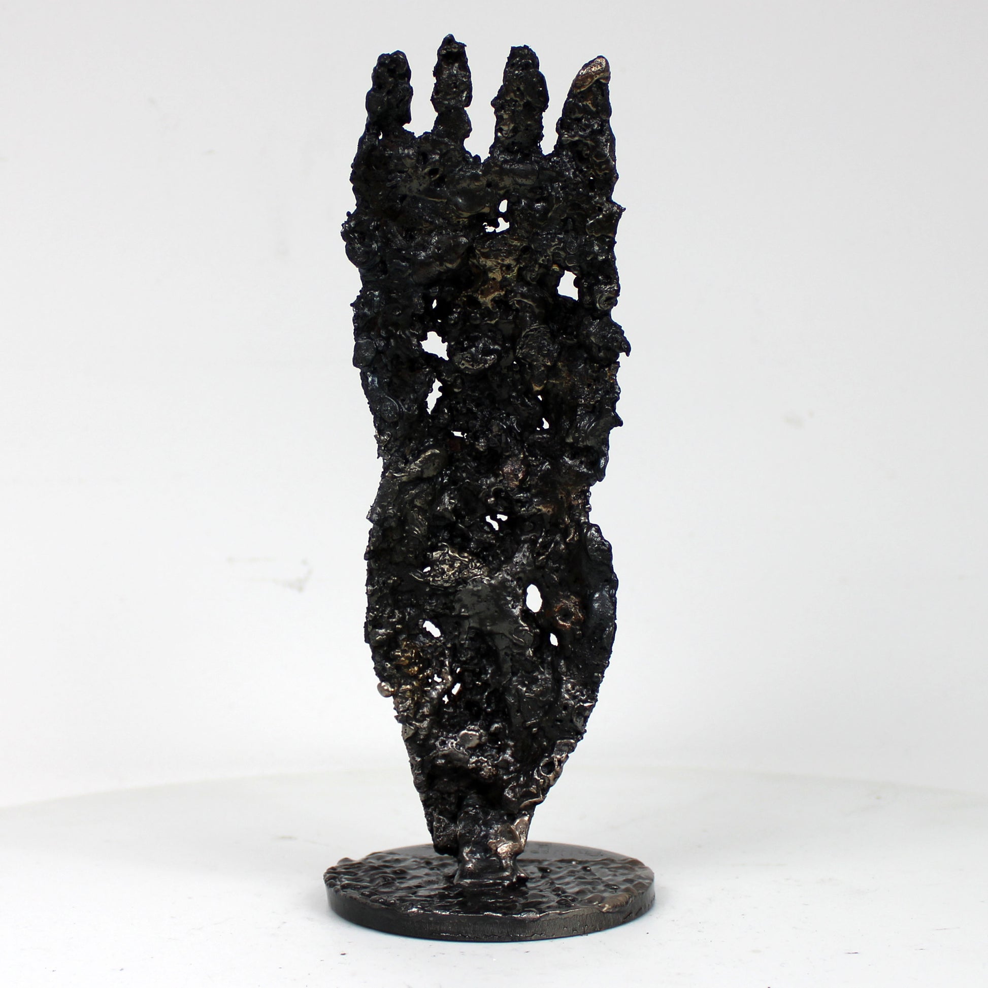 masque africain contemporain ouvert sculpture métal - vue arrière