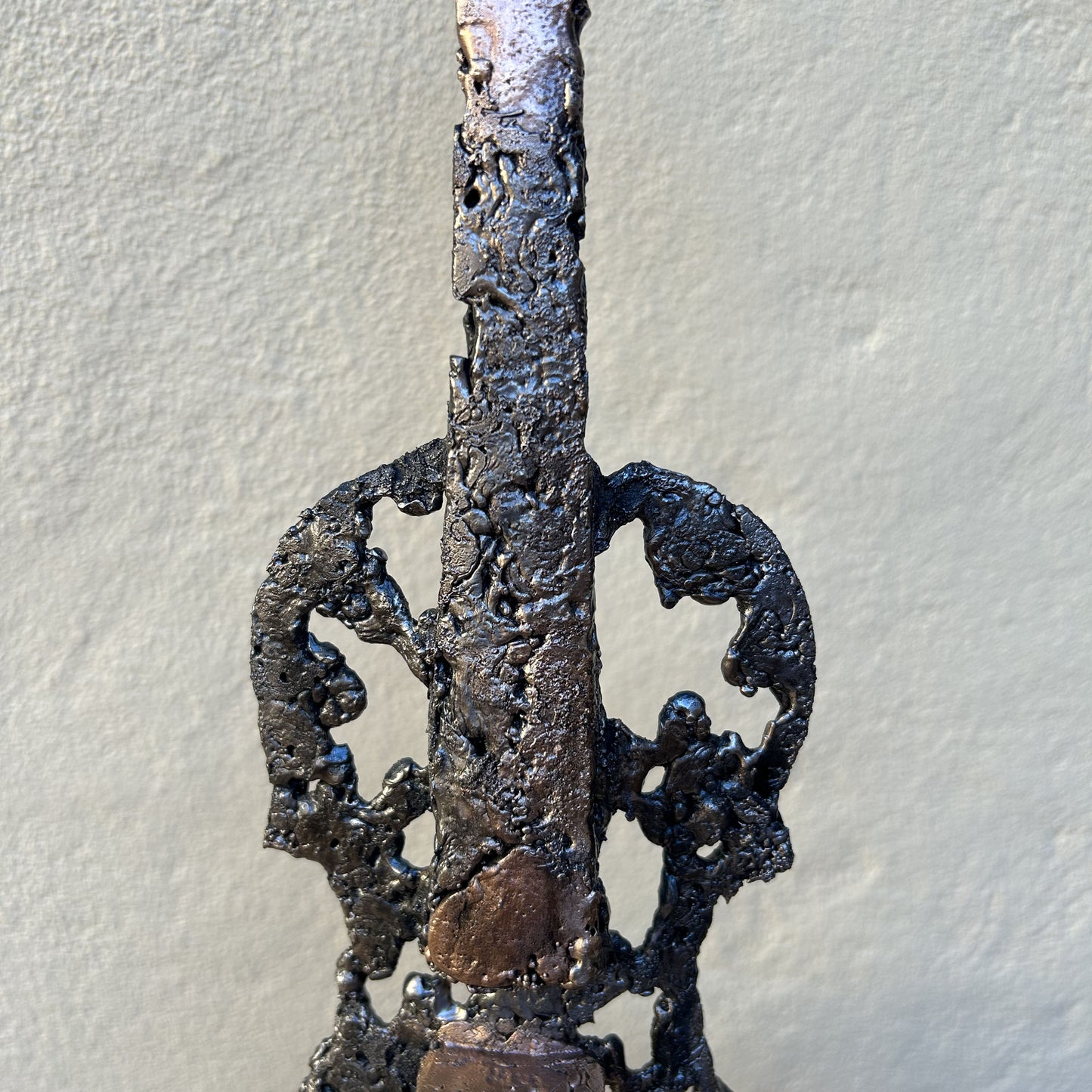 Oublié des dieux 71-23 - Sculpture violon dentelle métal acier et bronze