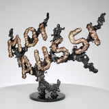 Moi aussi - Sculpture message dentelle métal acier bronze