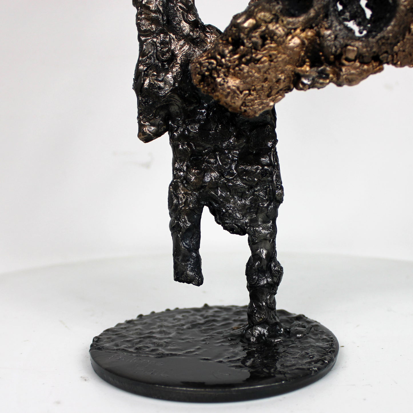 Eros et Agape 26-23 - Sculpture cranes dentelle metal acier bronze