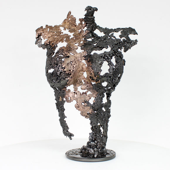 Pavarti Rosée du bois - sculpture corps féminin dentelle métal, Acier et Bronze