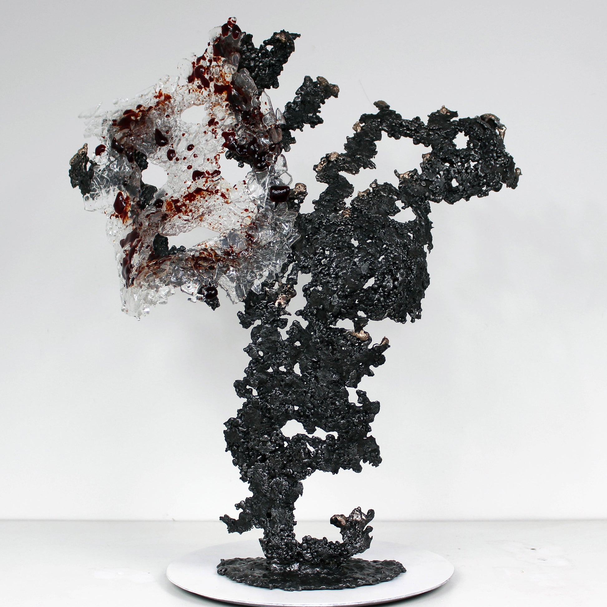 Belisama Rouge Carmin - Sculpture Buste femme dentelle Bronze Acier et verre - Buil