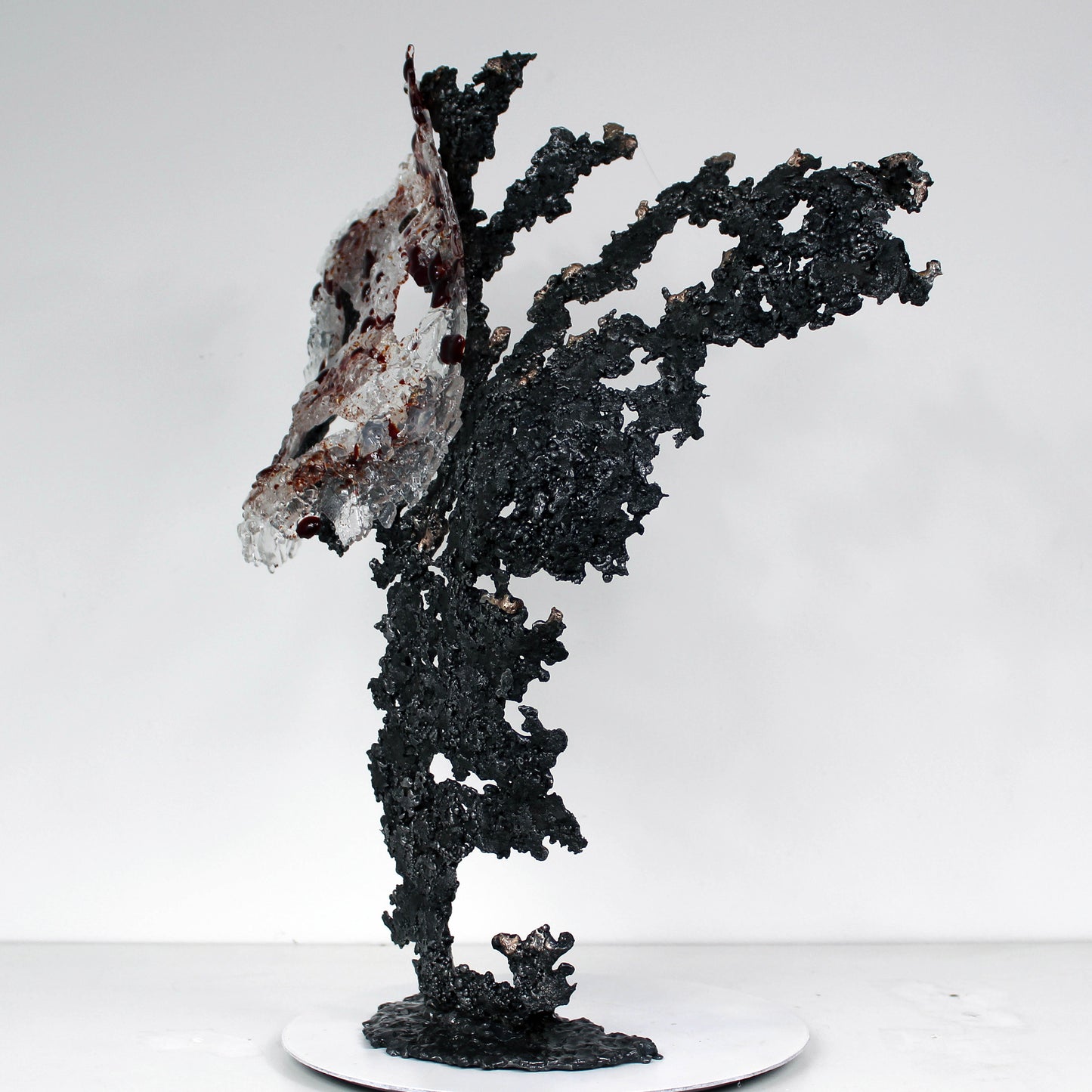 Belisama Rouge Carmin - Sculpture Buste femme dentelle Bronze Acier et verre - Buil