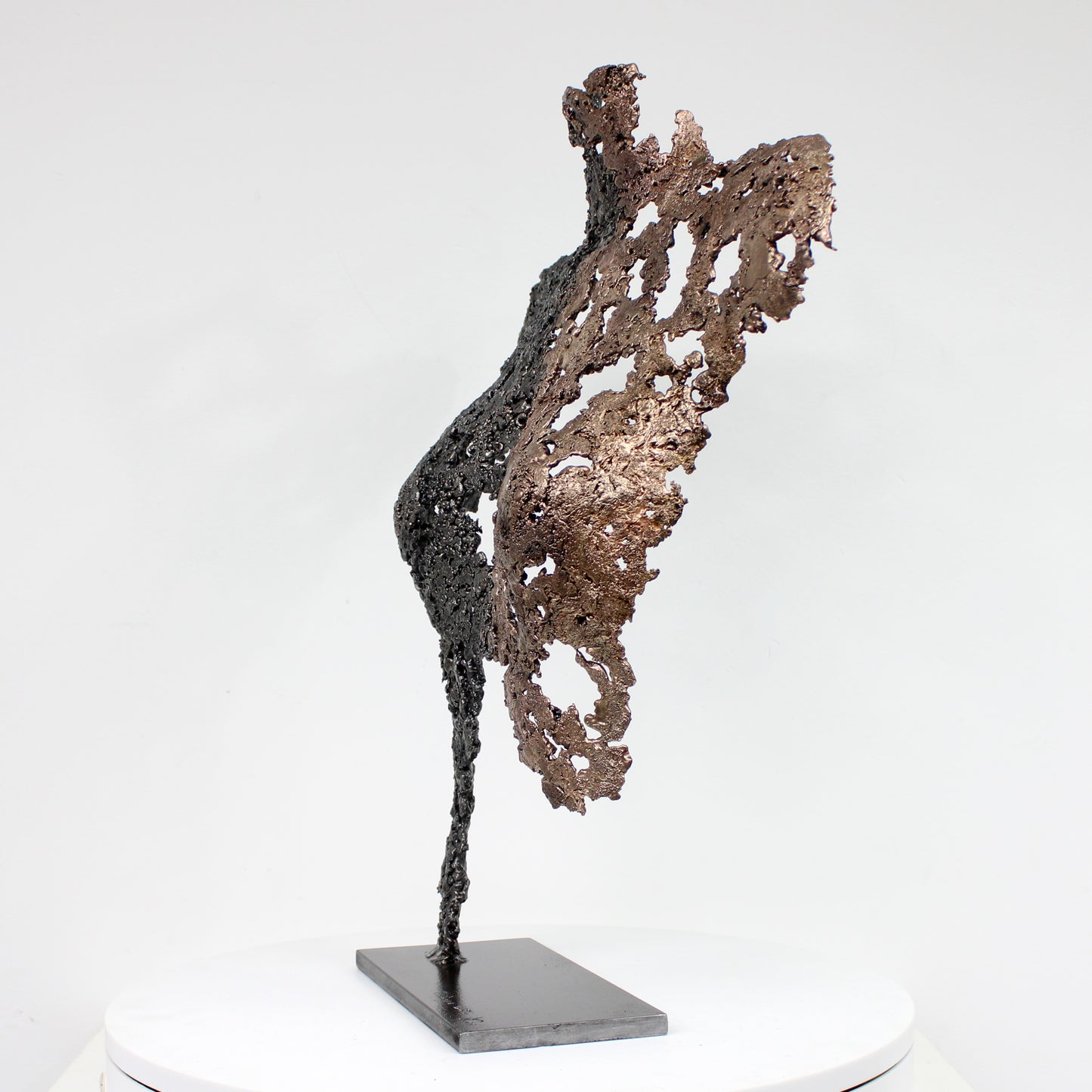 Belisama Tradition - Sculpture bustier femme dentelle métal bronze et acier