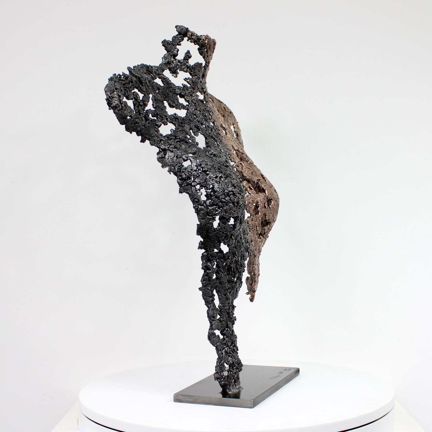 Belisama Tradition - Sculpture bustier femme dentelle métal bronze et acier