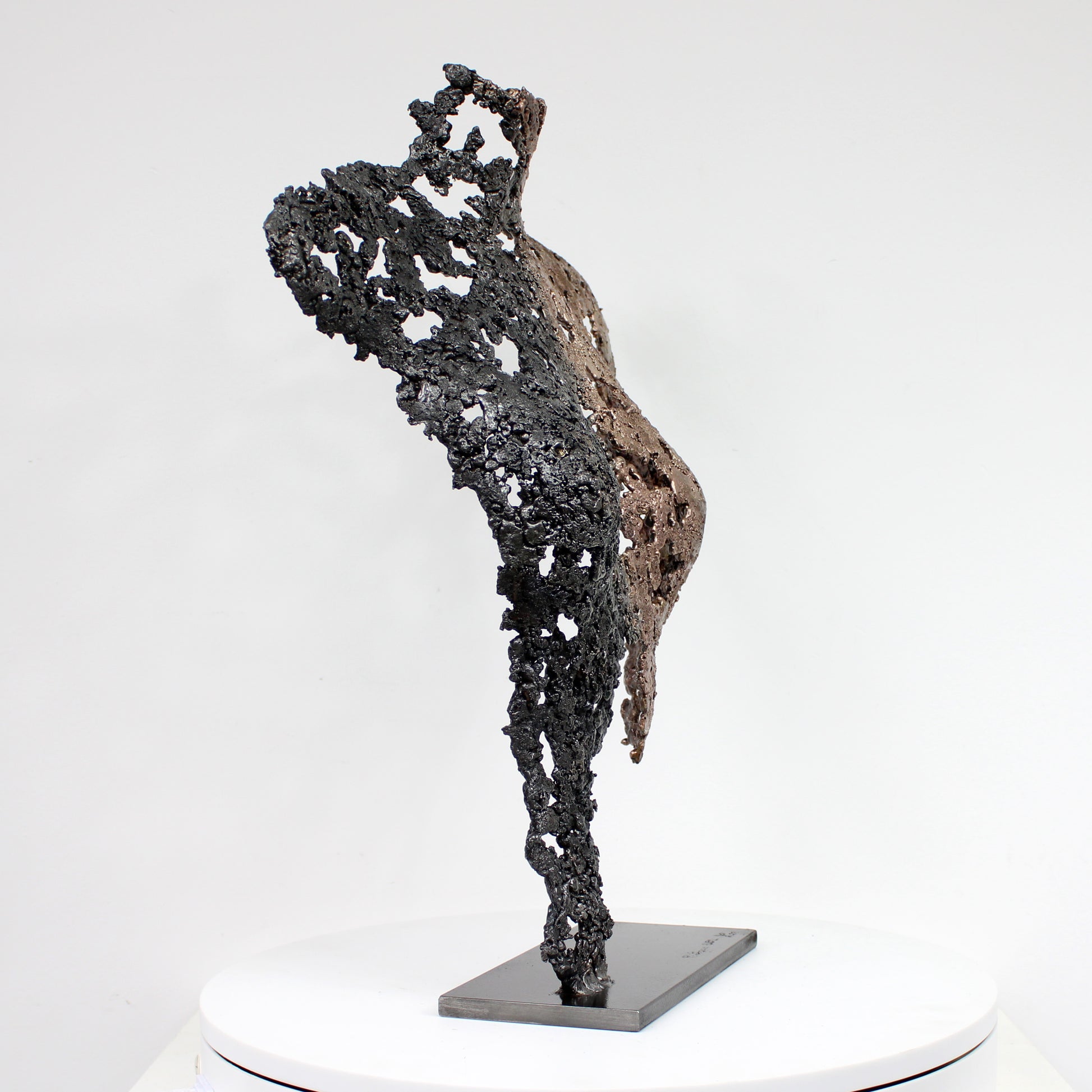 Belisama Tradition - Sculpture bustier femme dentelle métal bronze et acier