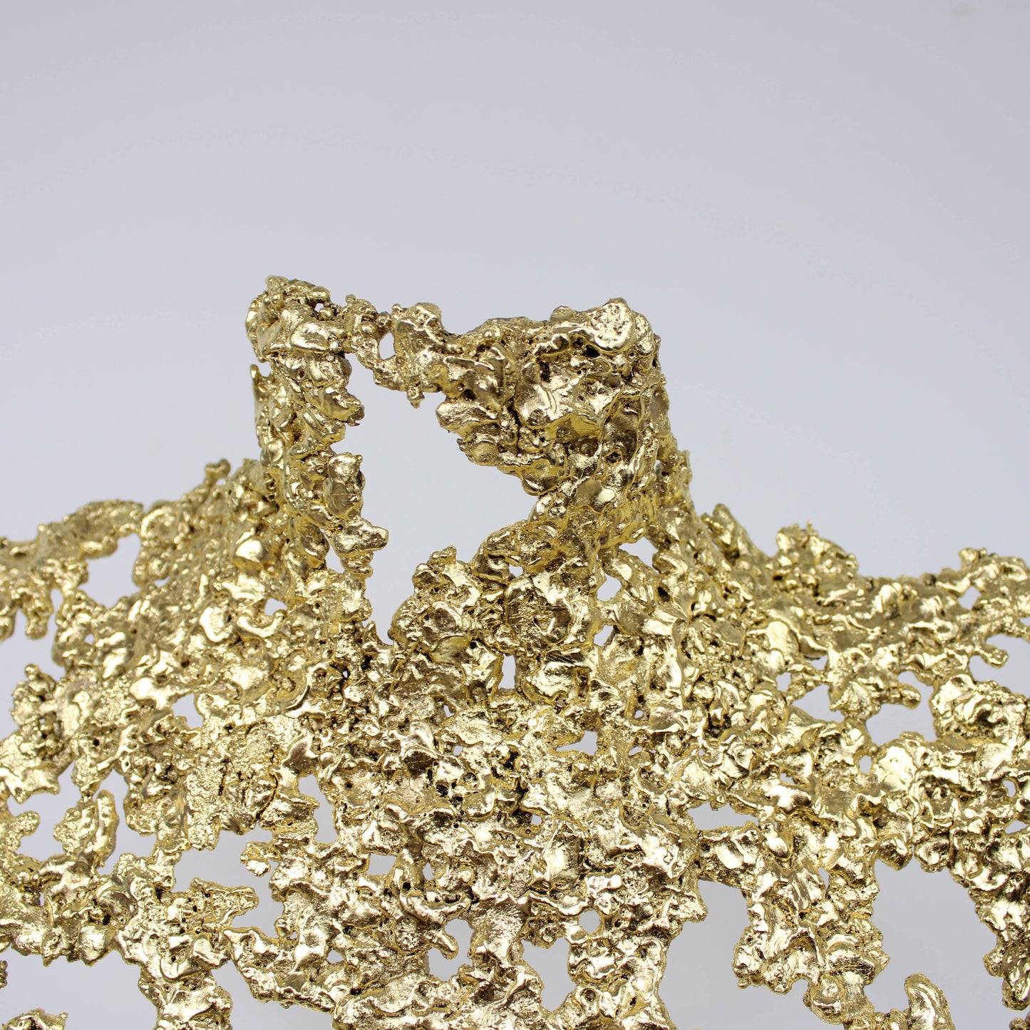 Belisama Etincelante - Sculpture bustier femme dentelle or