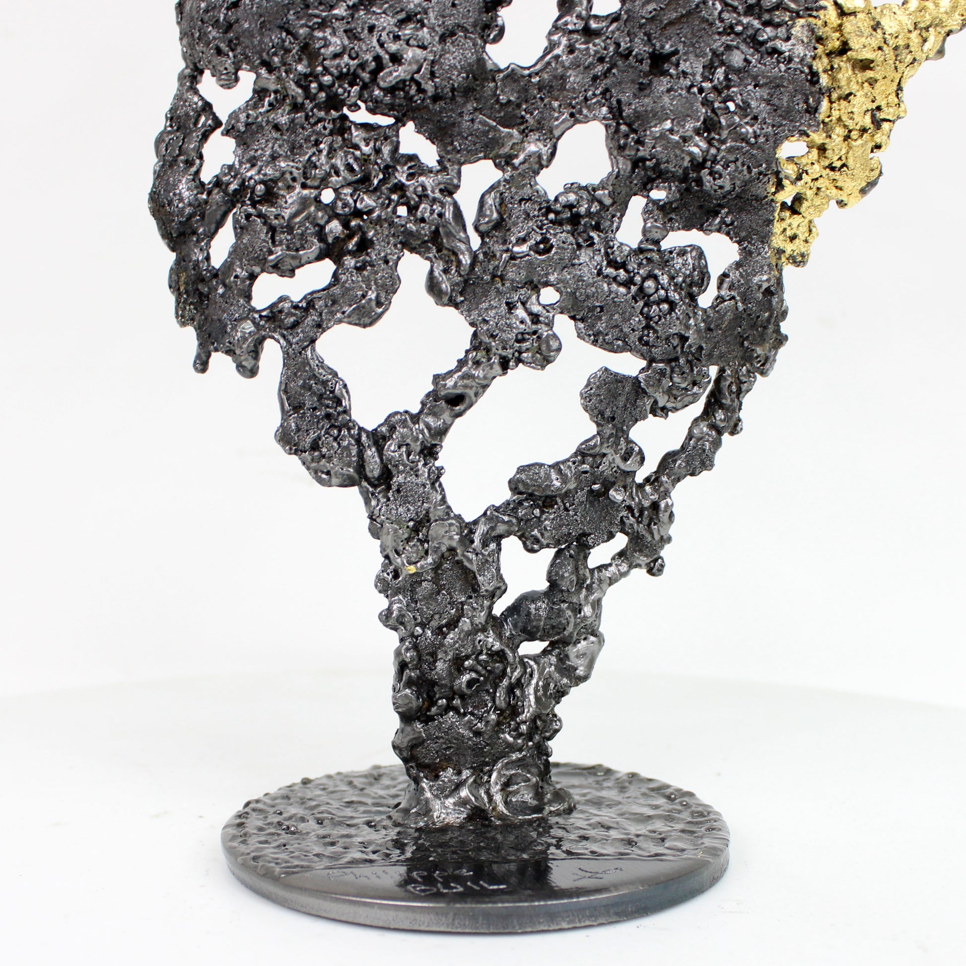 Pavarti Azur - Sculpture torse homme dentelle metal et feuilles or 24 carats