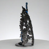 Trait de lumière 82-21 - Sculpture abstraite métal dentelle acier et pigment fluorescent bleu - Buil