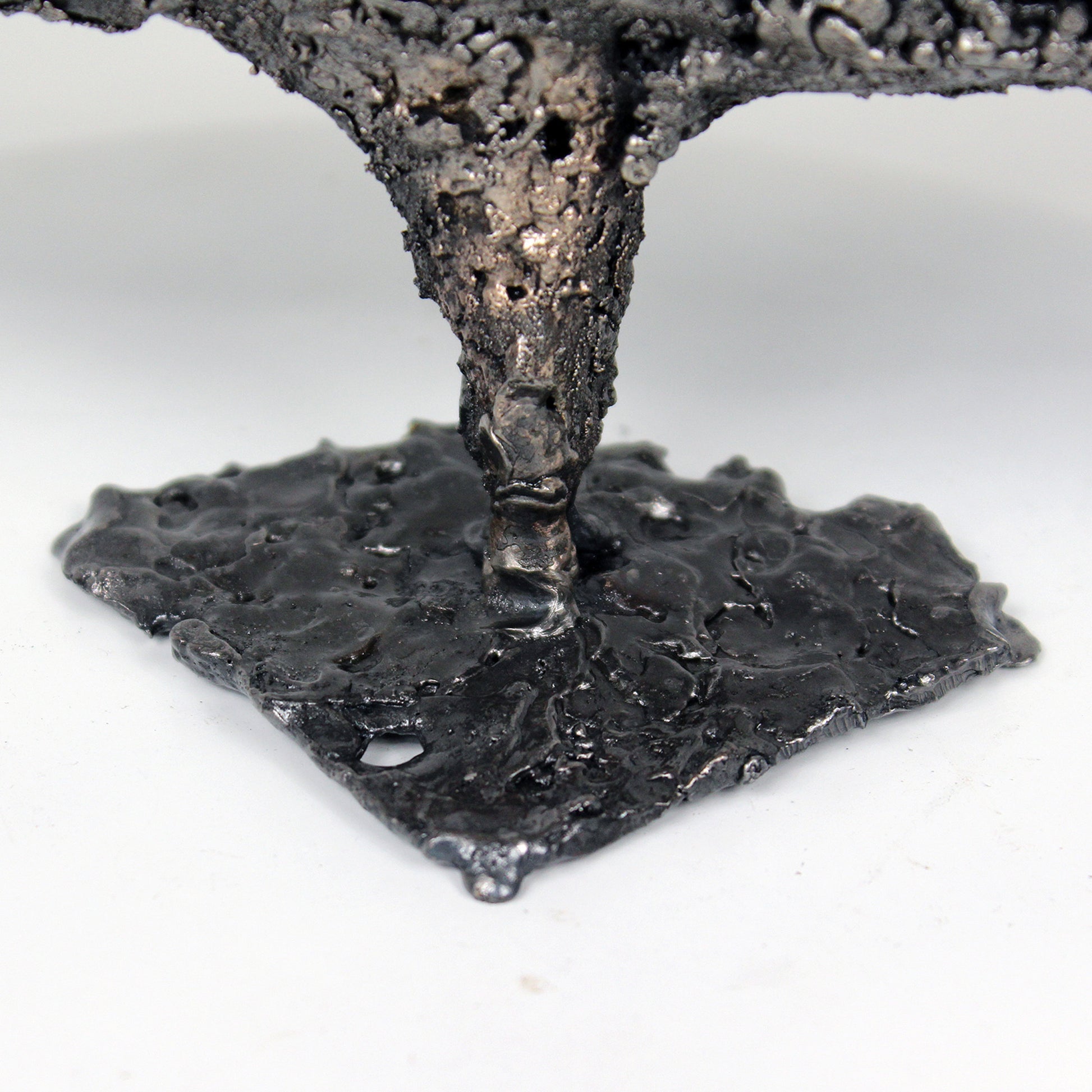 Pavarti calligraphie violette I - Sculpture métal homme yoga danse dentelle Bronze Acier - Buil