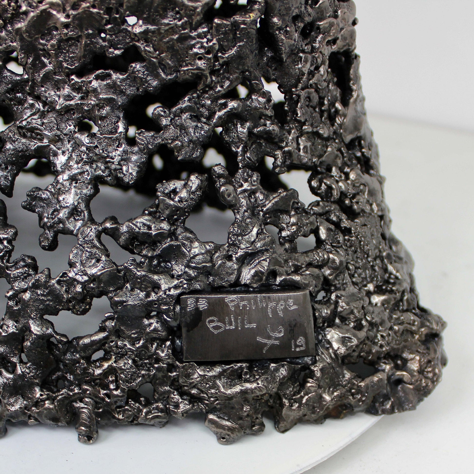 Belisama Hopefully - Sculpture corps femme dentelle Acier bronze et collier feuilles or - Buil